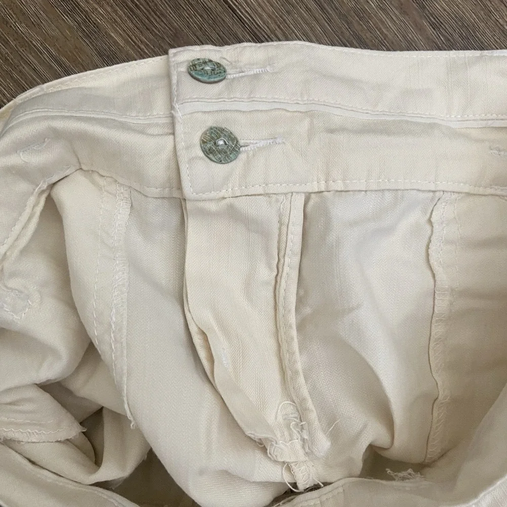 Da-Nang Cream Eyelet Sequins Silk Cotton Cargo Shorts Size Small S